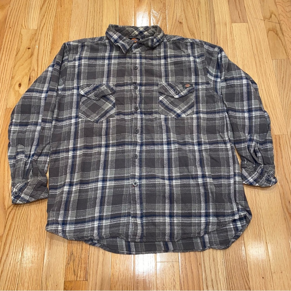 Dickies Flannel Long sleeve Gray With Blue Strips 2 Pockets Size XL